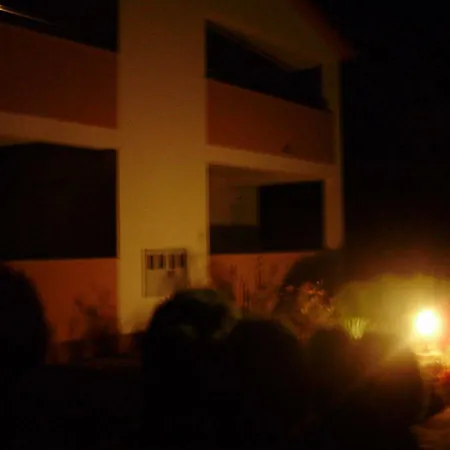 Ruzmarin Apartment Vrsi