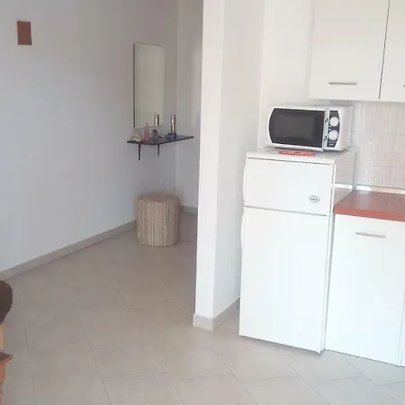 Ruzmarin Apartment *