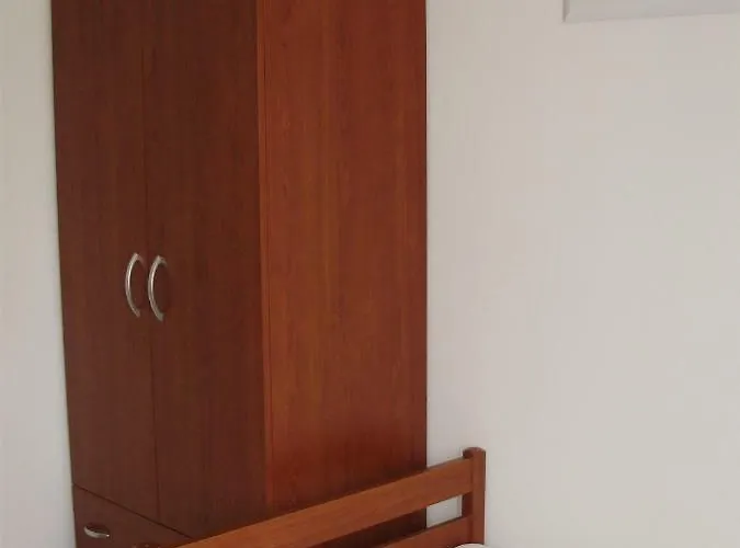 Ruzmarin Apartman Vrsi