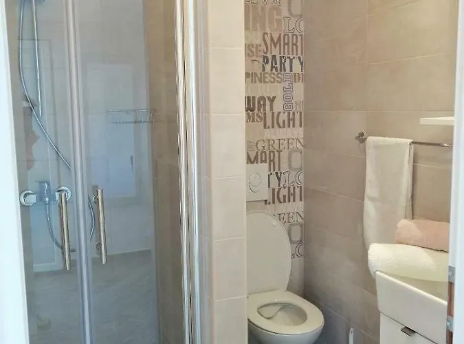 Ruzmarin Apartman Vrsi