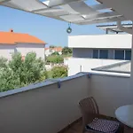 Apartman Ruzmarin *