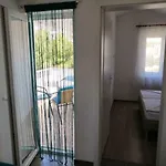 Ruzmarin Apartman *