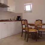 Apartman Ruzmarin *