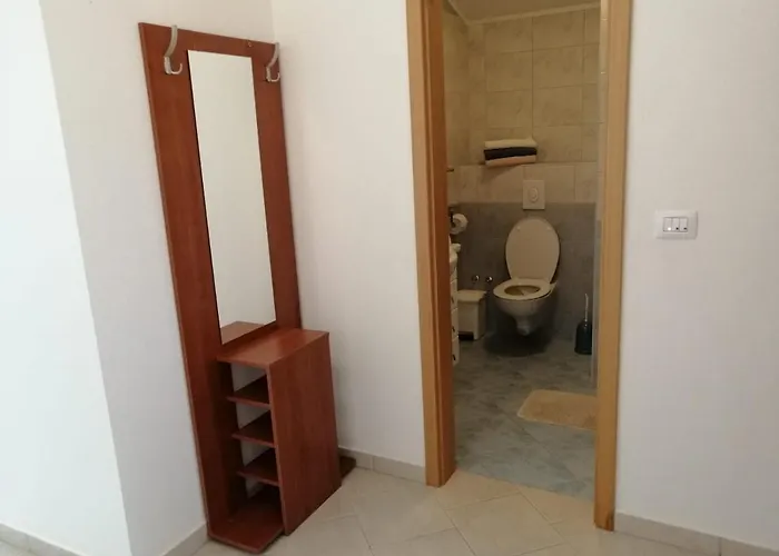 Ruzmarin Apartment *