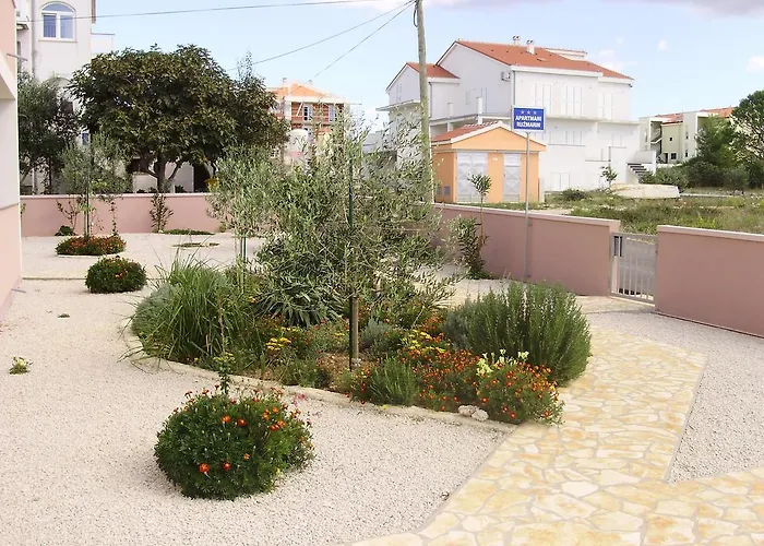 Ruzmarin Apartment Vrsi