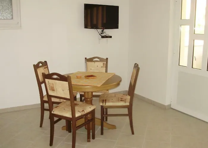 Apartment Ruzmarin Vrsi