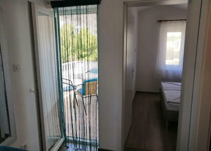 Ruzmarin Apartment *