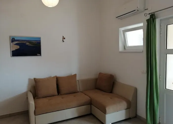 Apartment Ruzmarin Vrsi